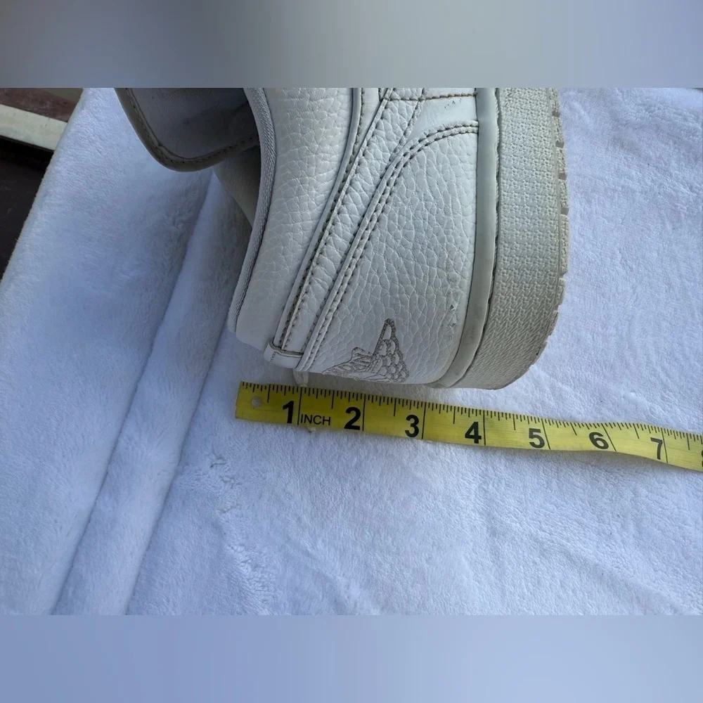 Nike Air Jordan 1 Low Triple White Tumbled Leather 553558-130 Men's 11 Comfy